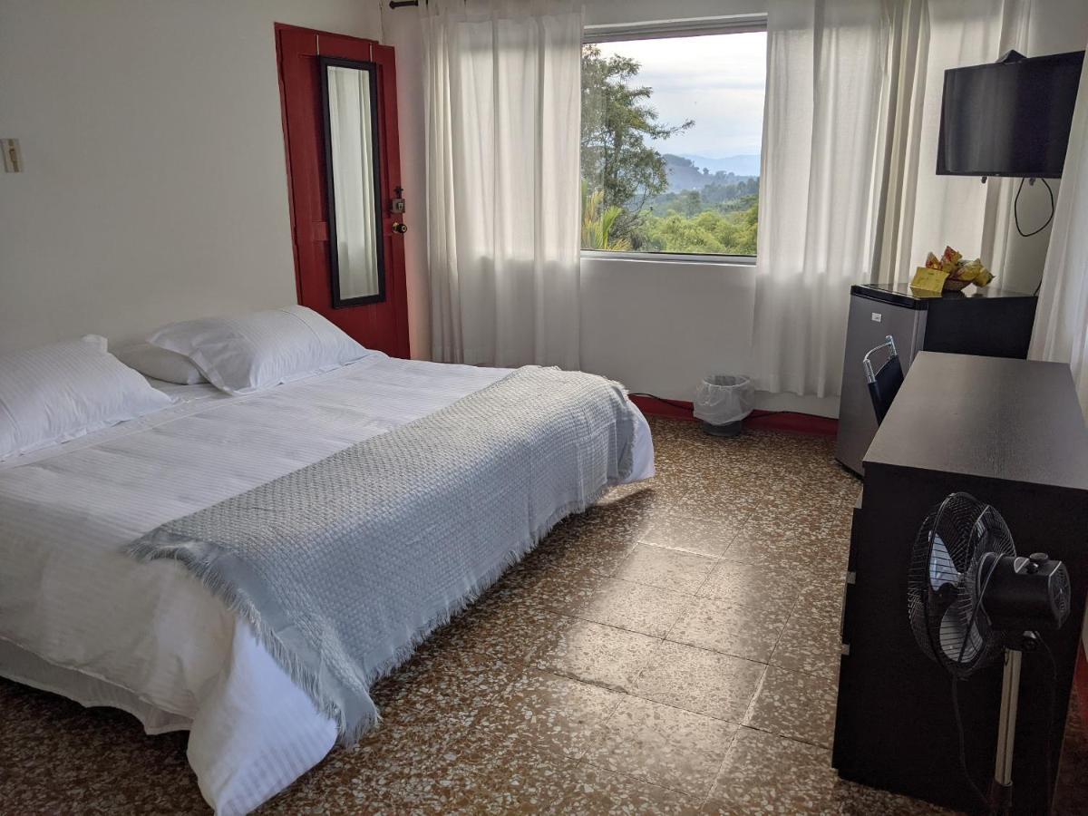 Hacienda Guayabal Villa Chinchina ภายนอก รูปภาพ